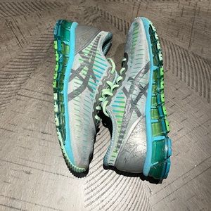 Women’s Asics gel quantum 360 running sneakers